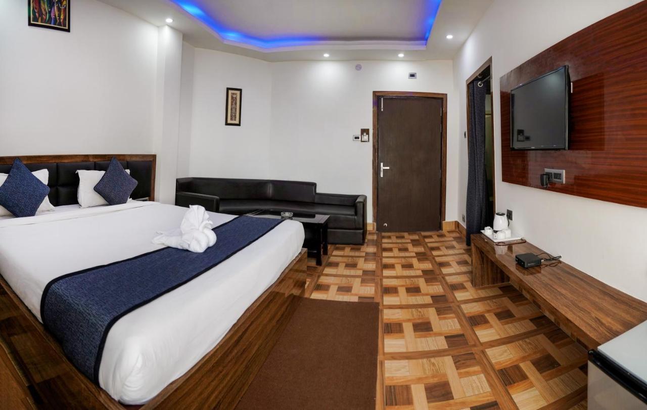 Hotel Heritage Koch Bihār Екстериор снимка