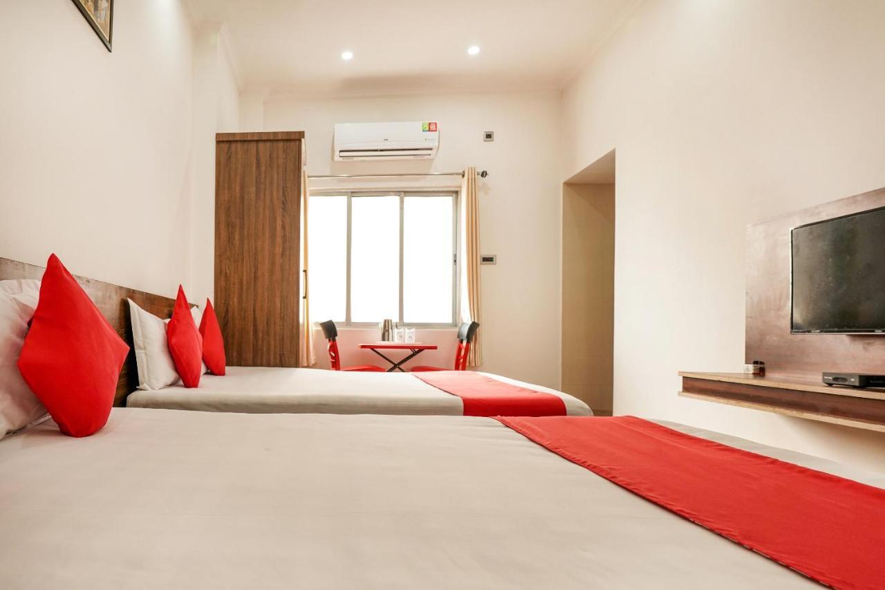Hotel Heritage Koch Bihār Екстериор снимка