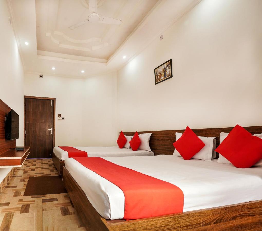 Hotel Heritage Koch Bihār Екстериор снимка