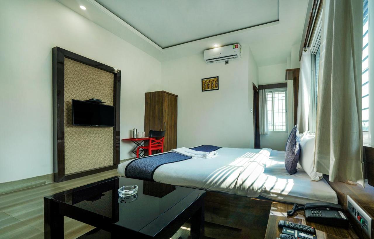 Hotel Heritage Koch Bihār Екстериор снимка