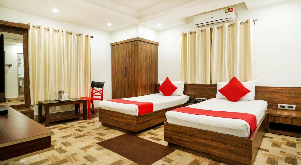 Hotel Heritage Koch Bihār Екстериор снимка